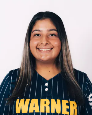 Mia Cabrera, Softball, undefined