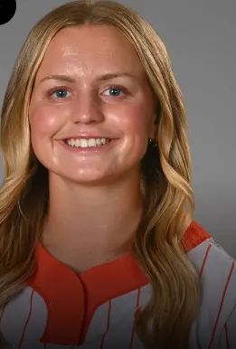 Maya Larsen, Softball, undefined