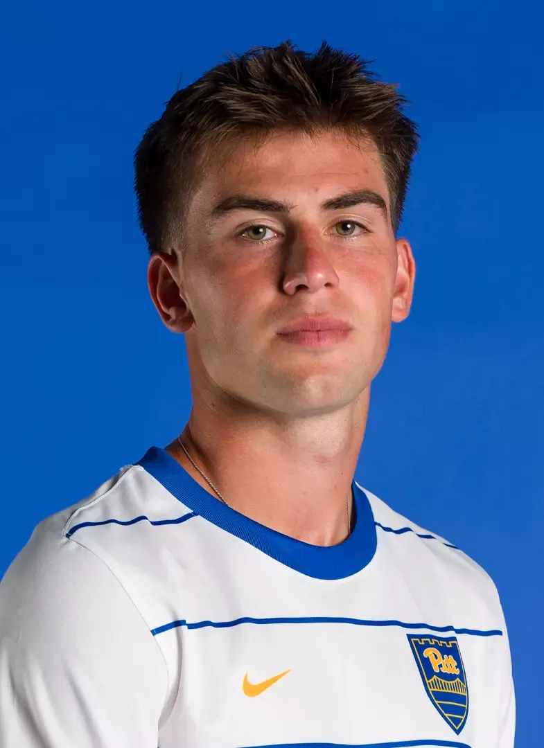 Logan Oliver, Soccer, undefined