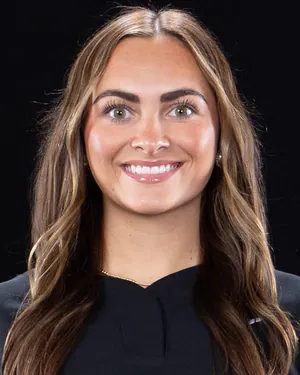 Lennox Ullrich, Softball, undefined