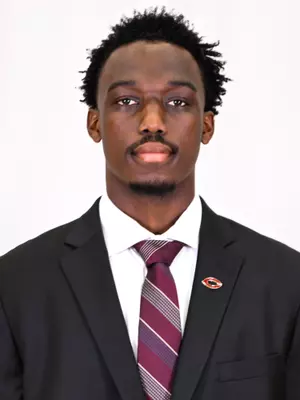 LJ Moore, Basketball, University of Chicago