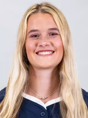 Aliya Navarro, Softball, undefined