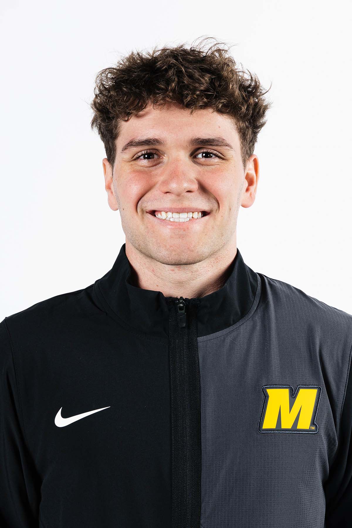 Deacon Colbert, Swimming & Diving, undefined