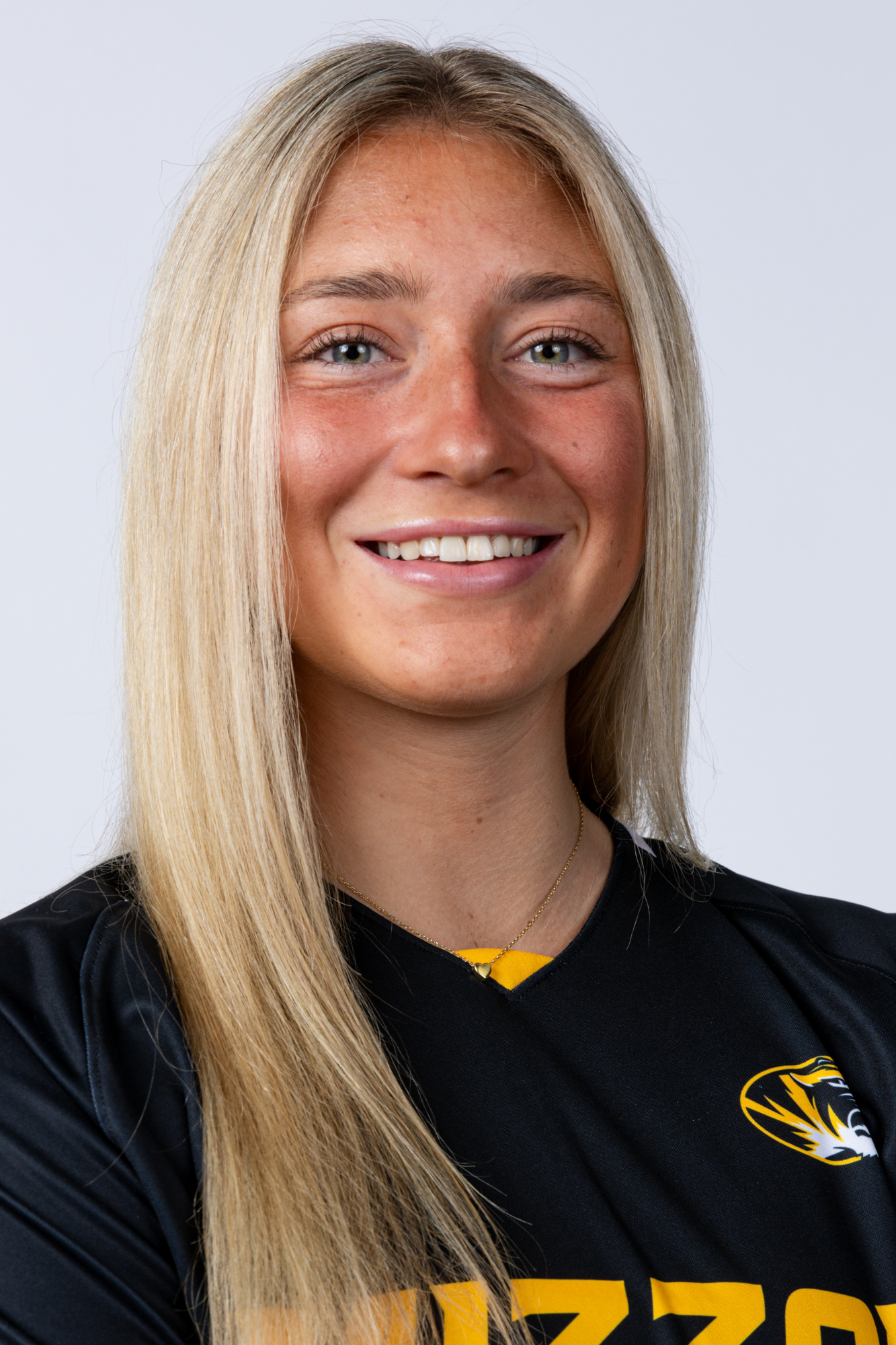 Emily Derucki, Soccer, undefined