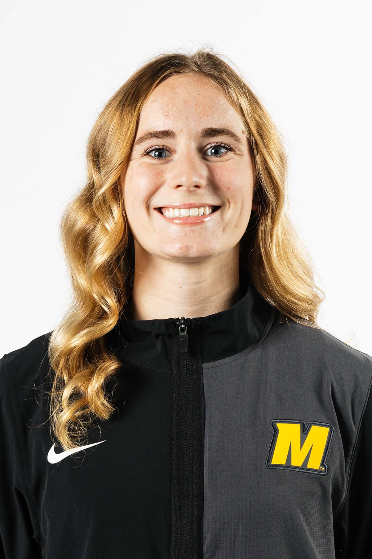 Katie Kuehn, Swimming & Diving, undefined