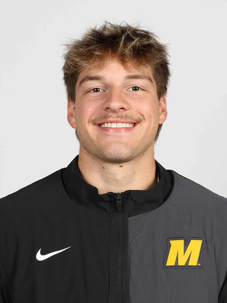 Brady Johnson, Swimming & Diving, undefined